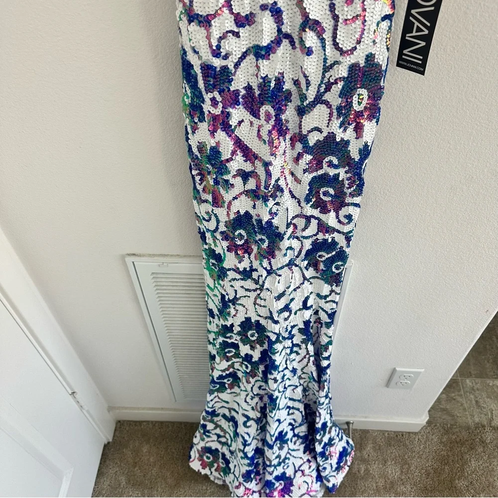 Jovani 08257 Ivory Multi Color Print Purple Sequin Fitted Prom Dress Size: 4 NWT